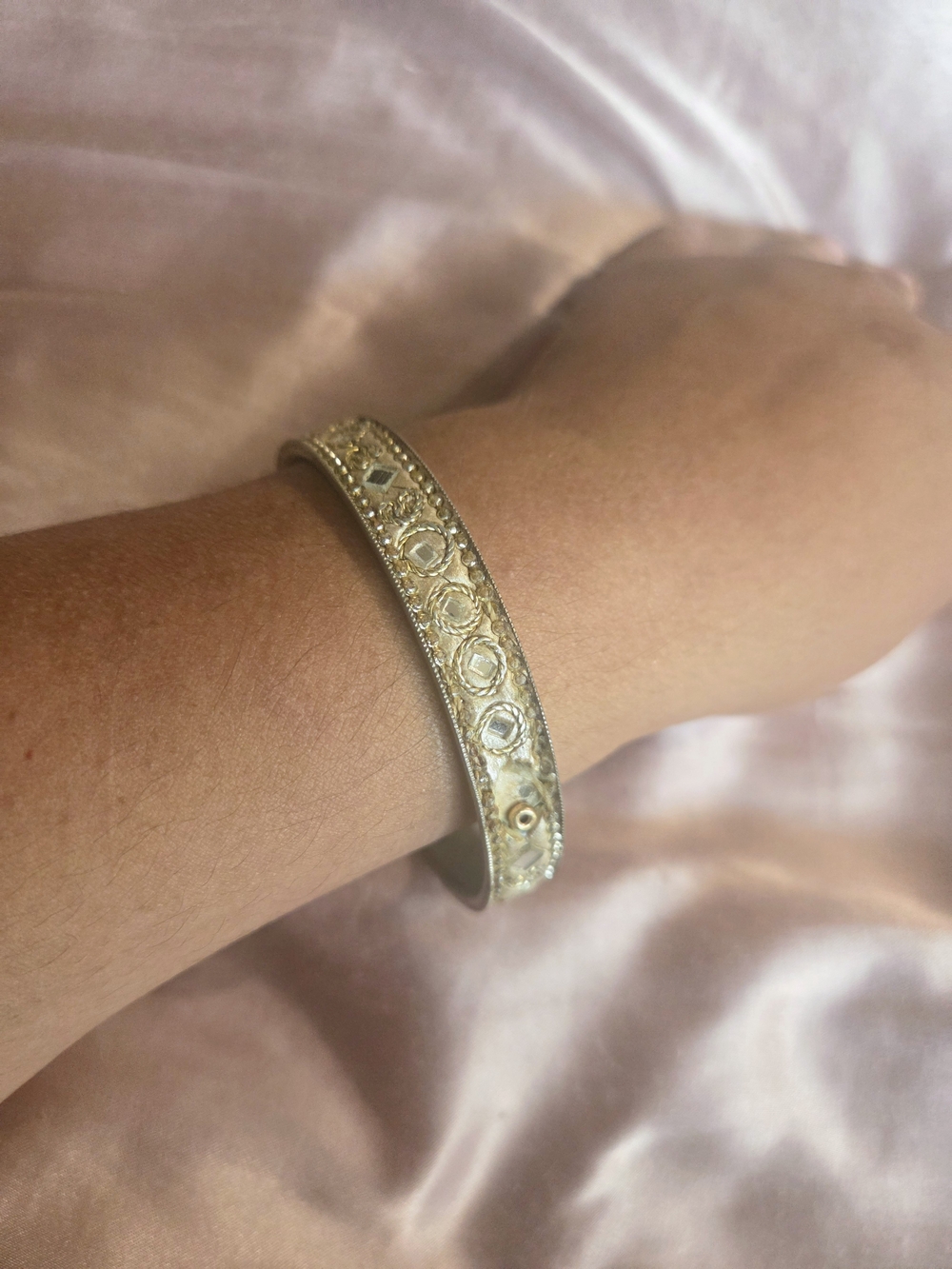 Elegant Indian Gold-Tone Textured Bangle Bracelet